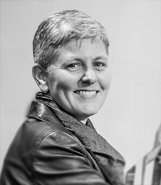Luci Ellis